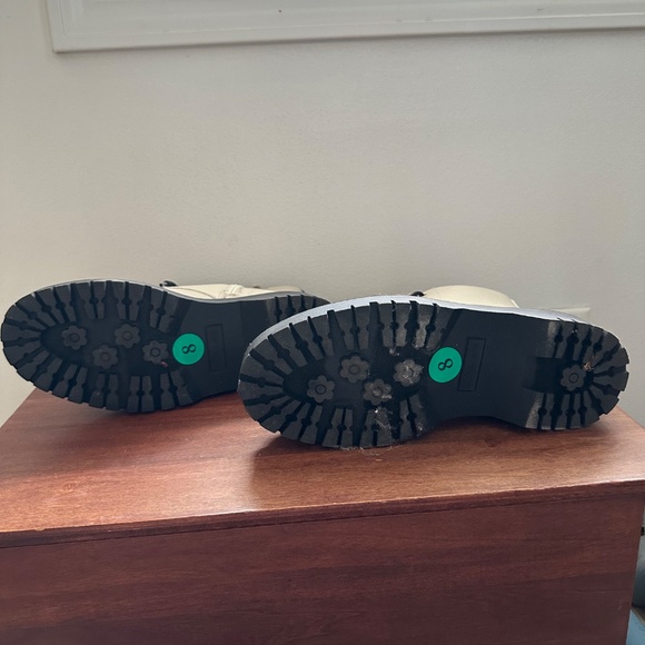 Cream Ivory combat boots by Sincerely Jules - 8 - Picture 4 of 7